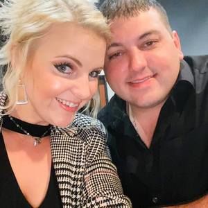 Meet your Posher, Casey